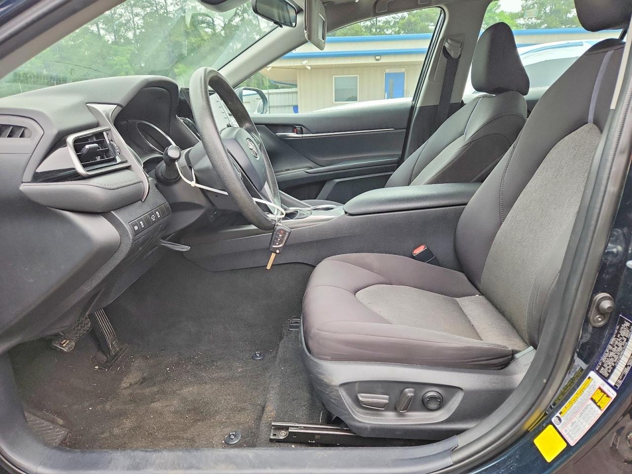 2021 Toyota Camry Le - Image 7