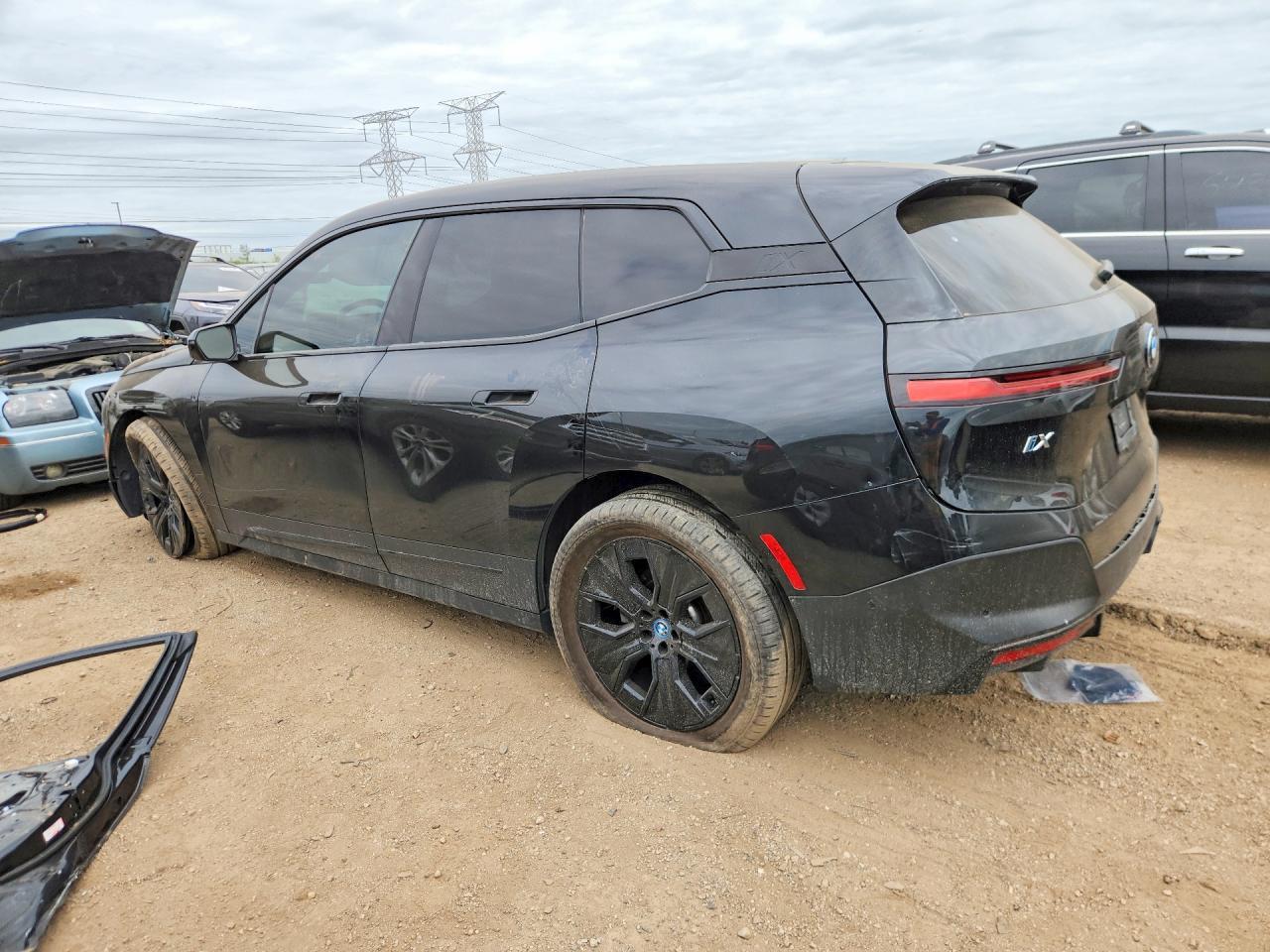 2024 BMW Ix xDrive50 - Фото 2