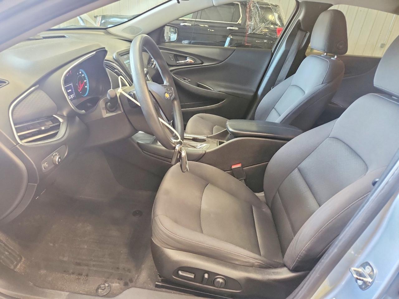 2017 Chevrolet Malibu Lt - Фото 7