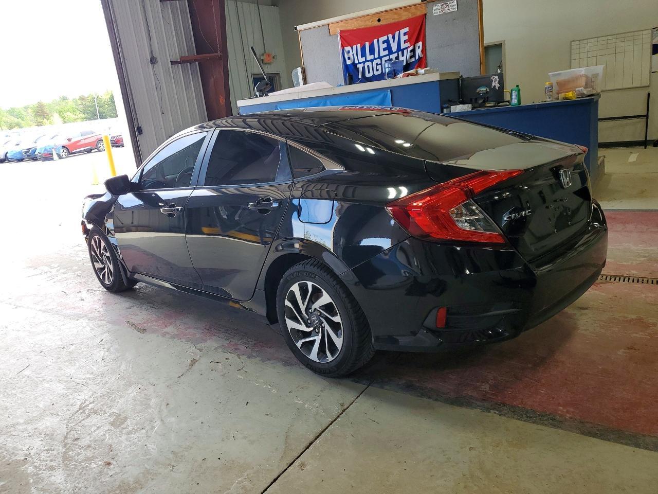 2017 Honda Civic Ex - Фото 2