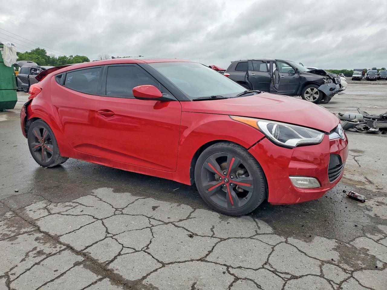 2017 Hyundai Veloster Value Edition - Image 4