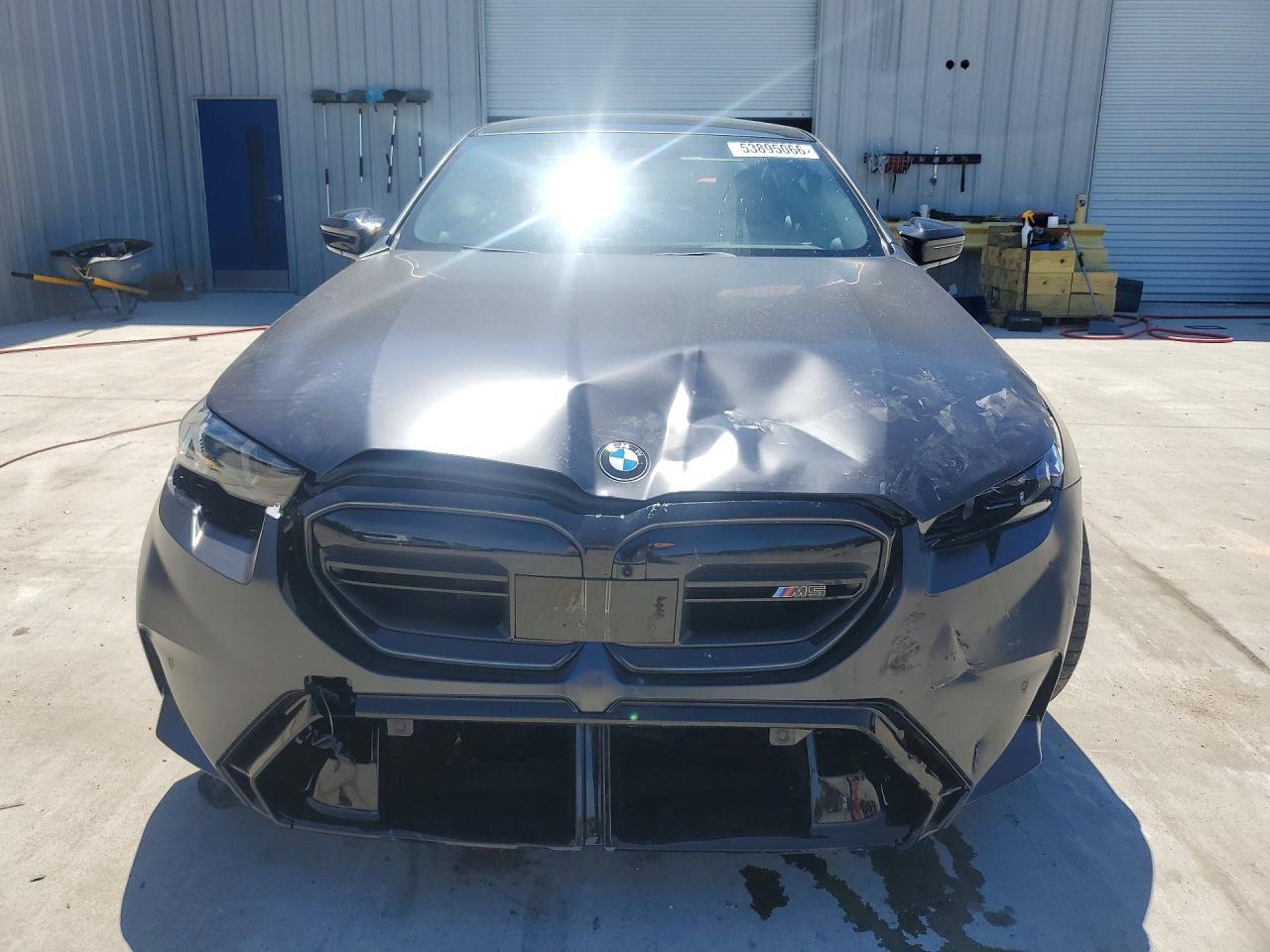 2026 BMW M5 - Фото 5