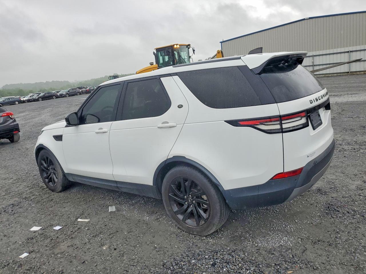 2018 Land Rover Discovery Se - Фото 2