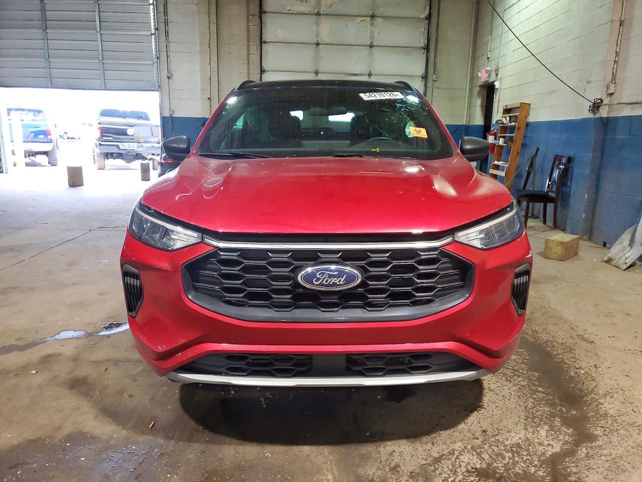 2024 Ford Escape St Line - Image 5