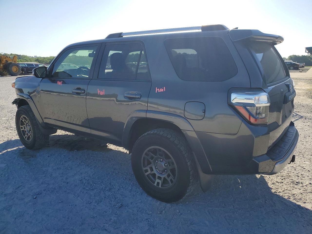 2015 Toyota 4Runner Trail Premium - Image 2