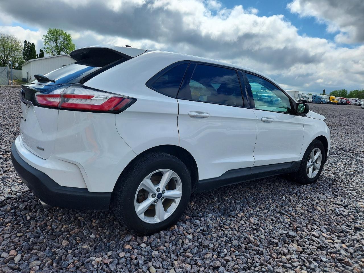 2019 Ford Edge Se - Фото 3