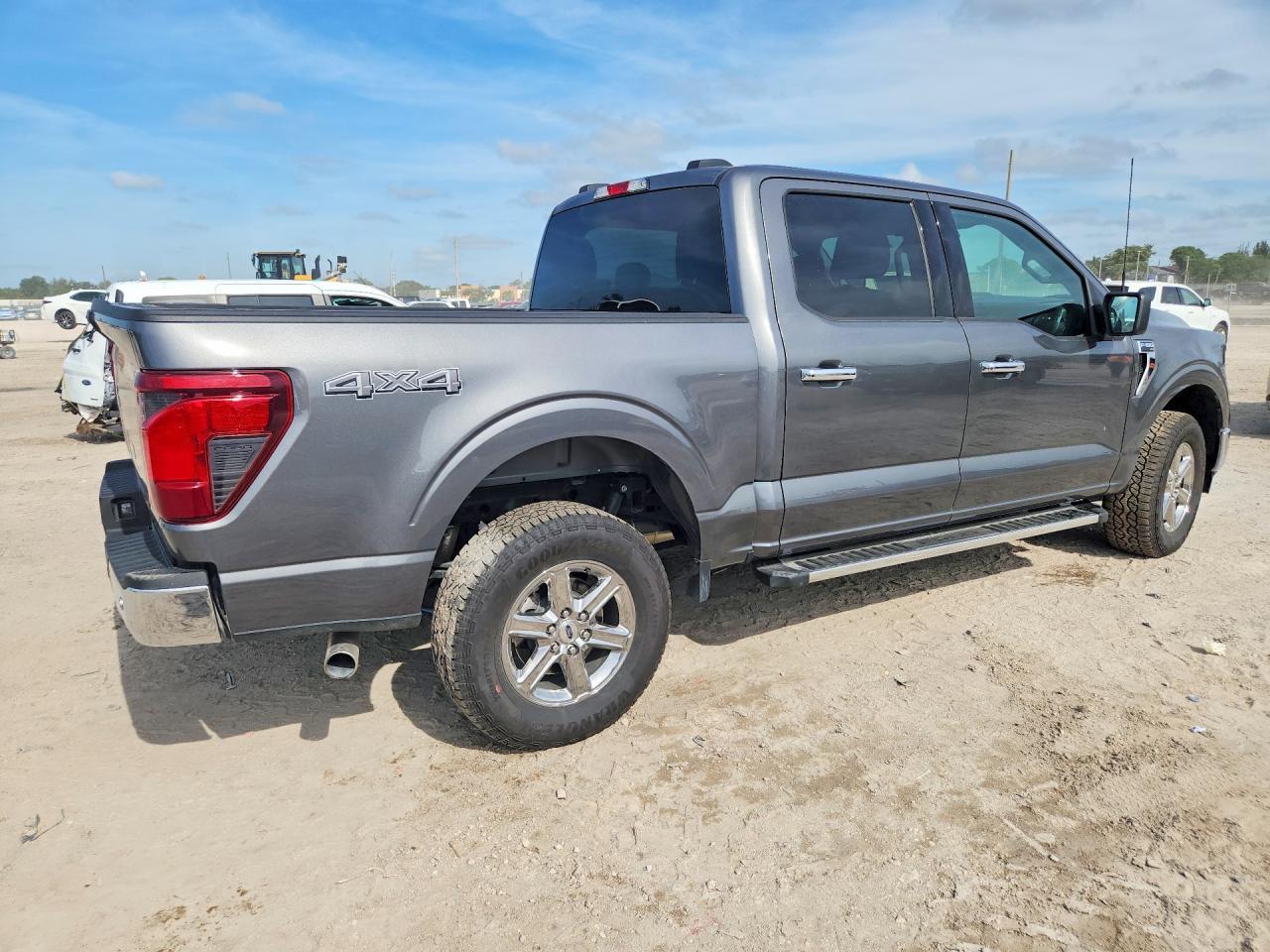 2025 Ford F150 Xlt - Фото 3