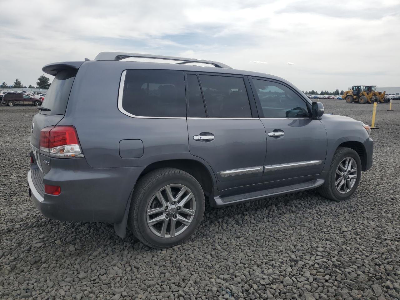 2014 Lexus Lx 570 - Image 3