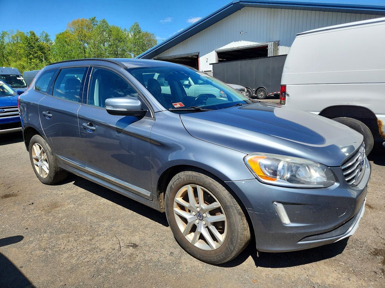 2017 Volvo Xc60 - Image 4