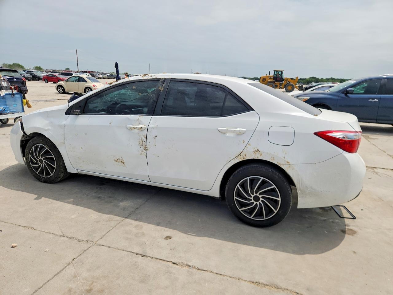 2016 Toyota Corolla Le - Image 2