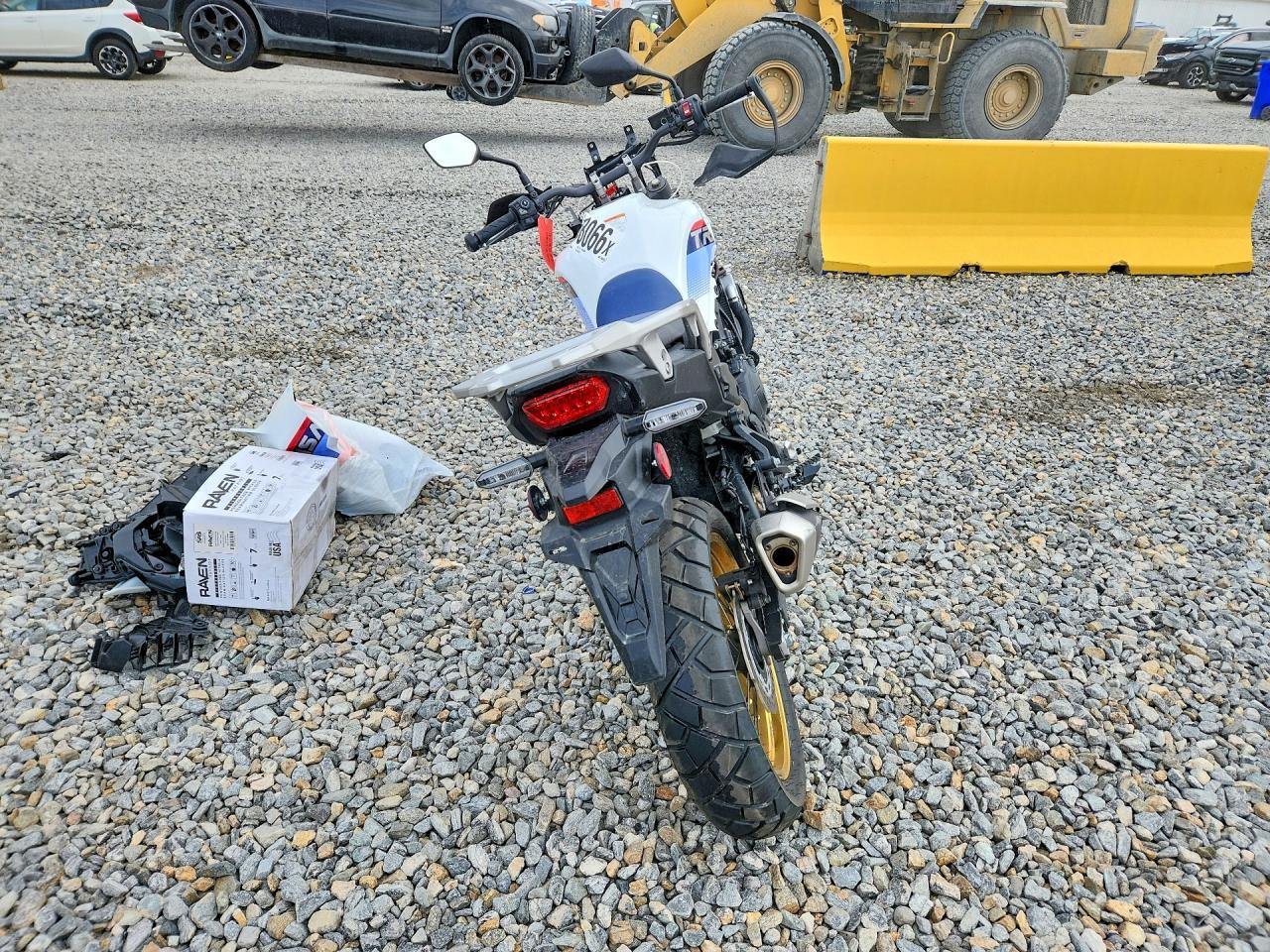 2025 Honda Xl750 - Фото 4