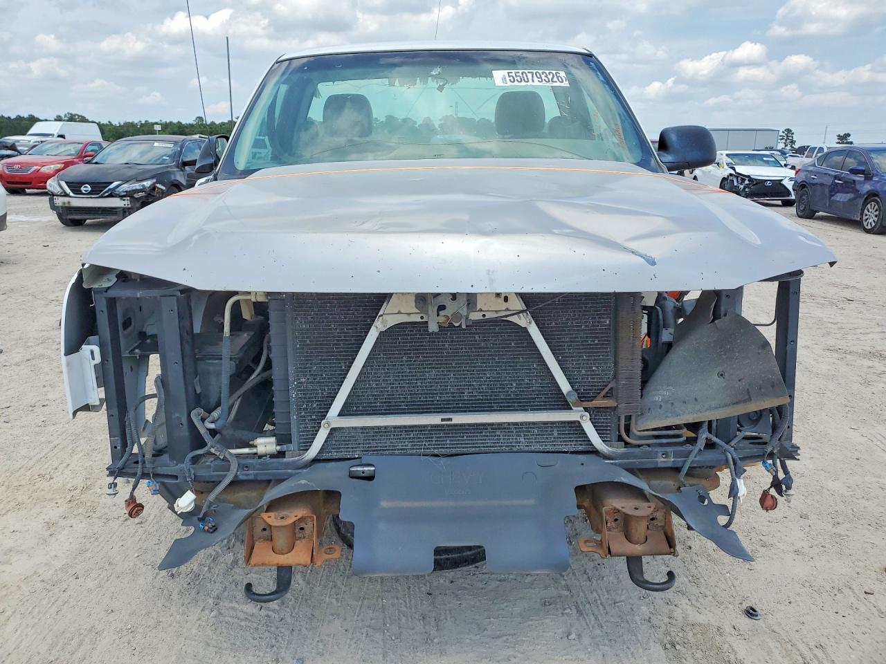 2004 Chevrolet Silverado C1500 - Image 5