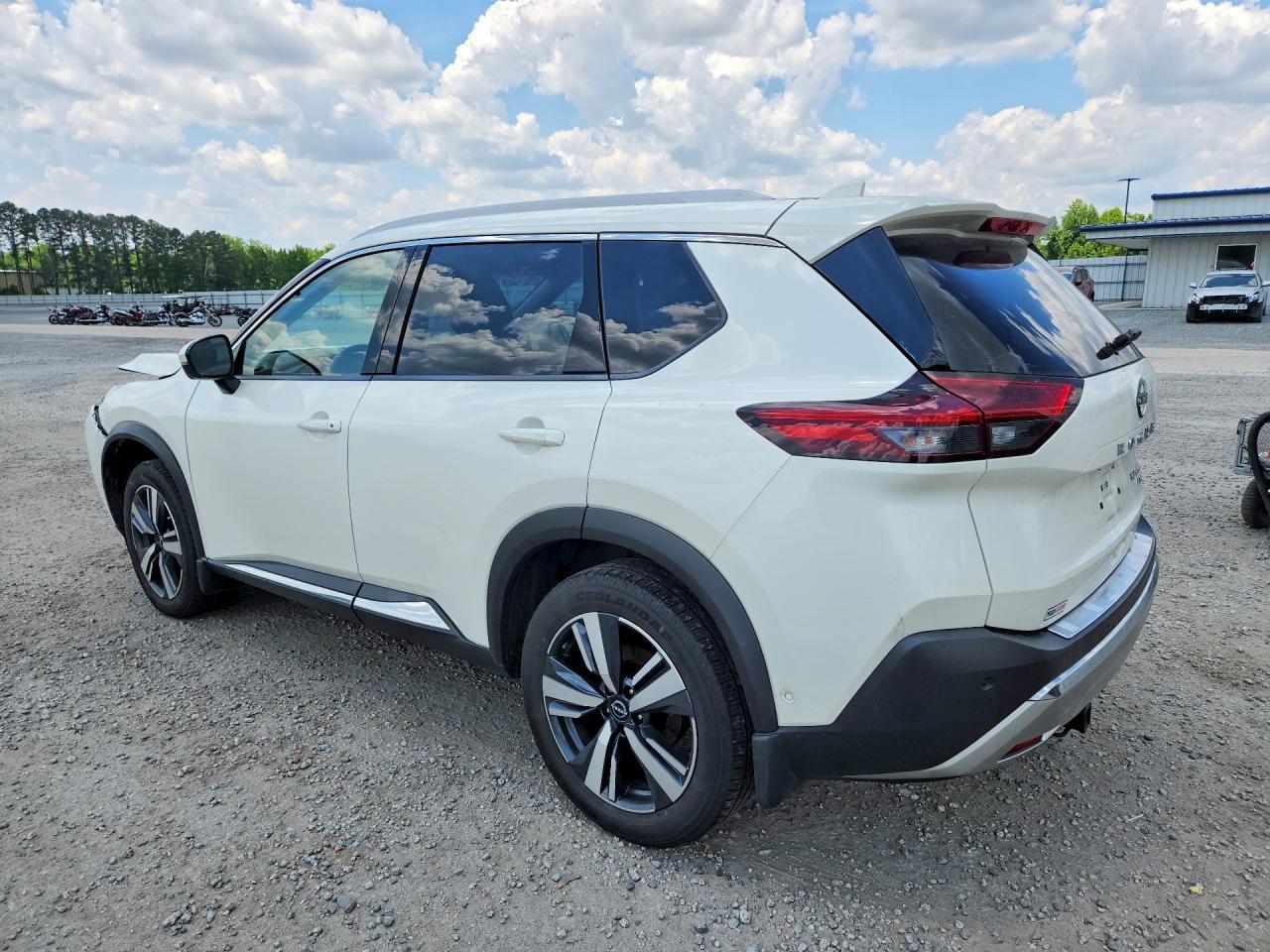 2023 Nissan Rogue Platinum - Фото 2