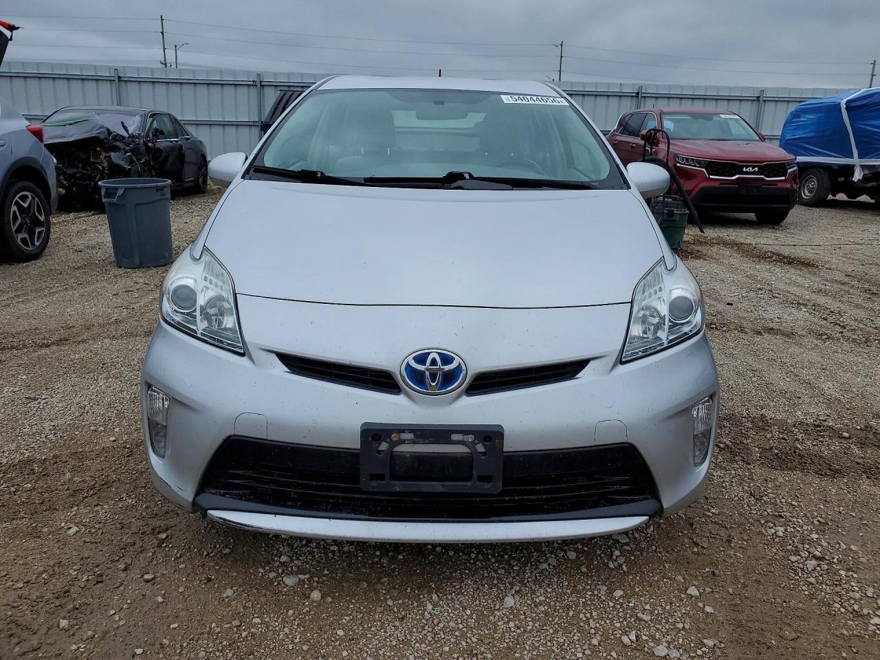 2012 Toyota Prius Two - Фото 5