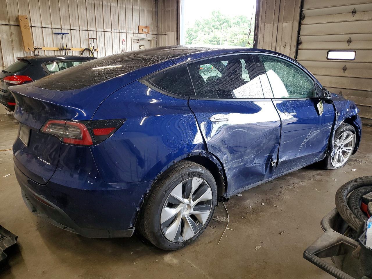 2021 Tesla Model Y - Фото 3