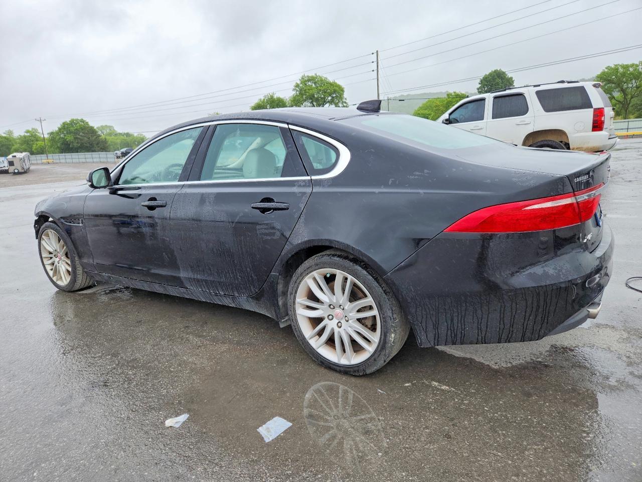 2016 Jaguar Xf Prestige - Image 2