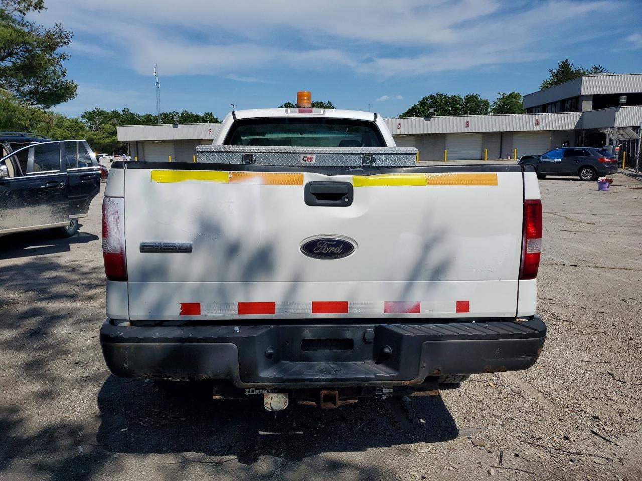 2008 Ford F150 - Image 6