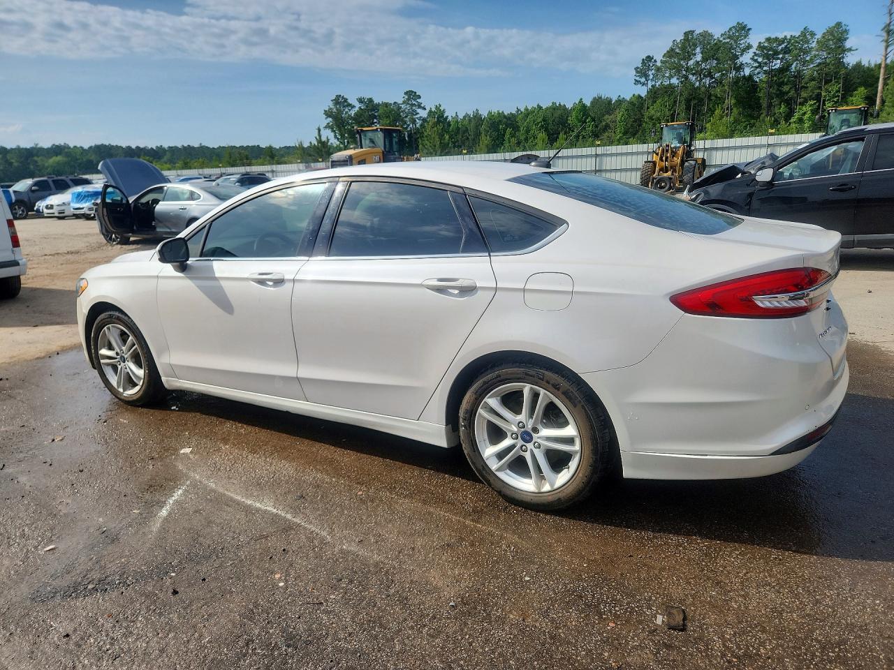 2018 Ford Fusion Se - Image 2