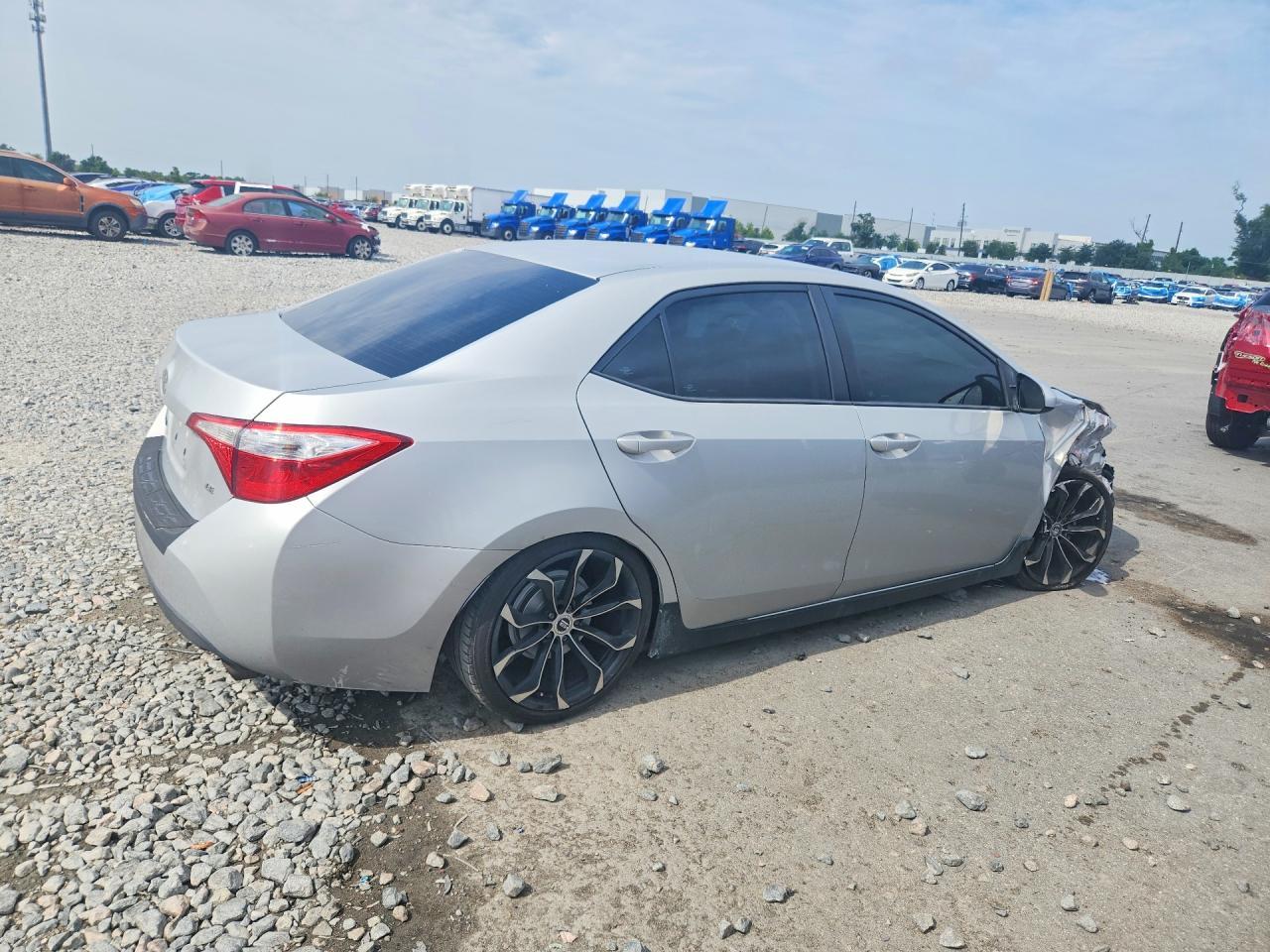 2015 Toyota Corolla Le - Image 3