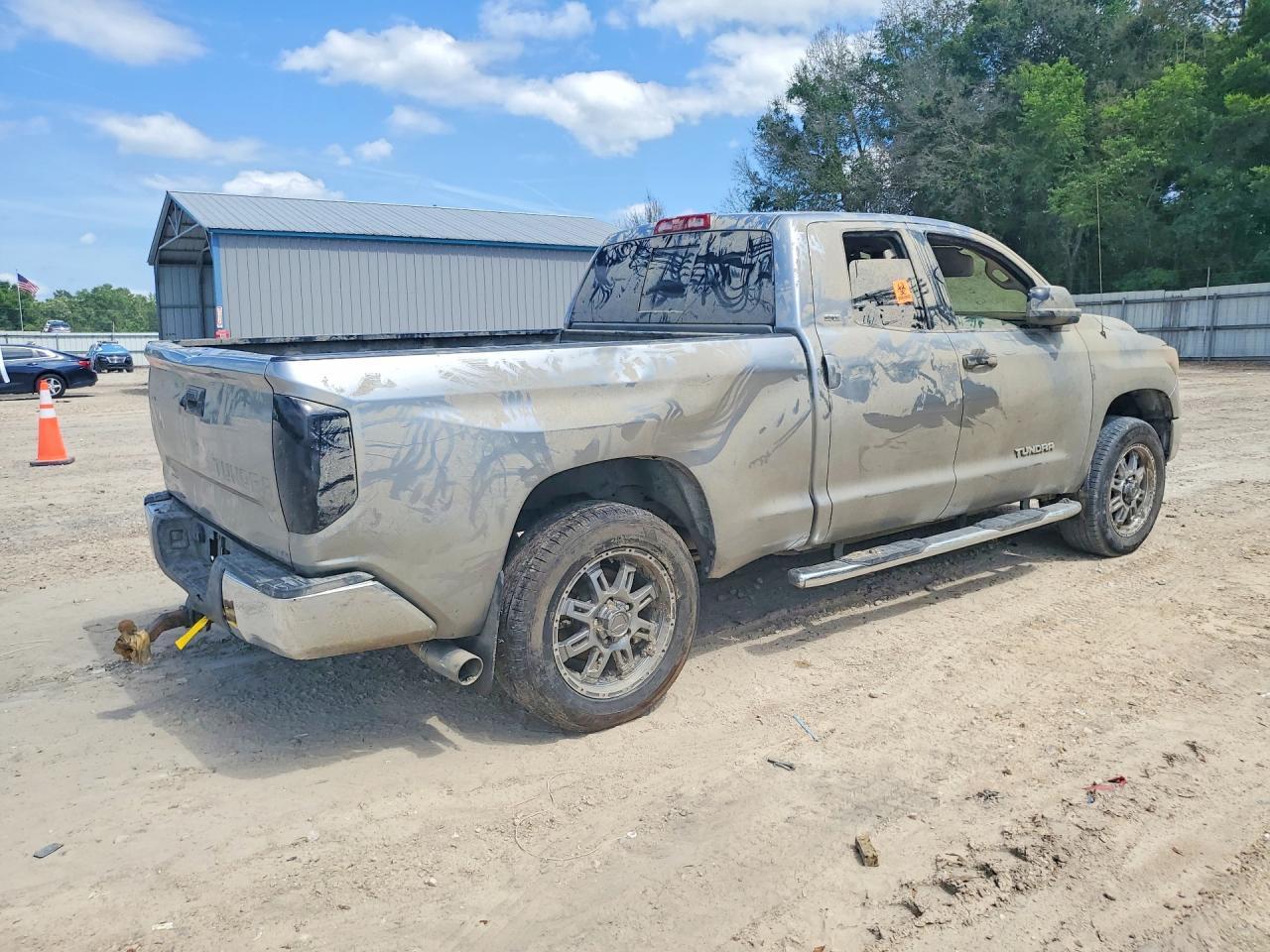 2018 Toyota Tundra Sr5 - Image 3
