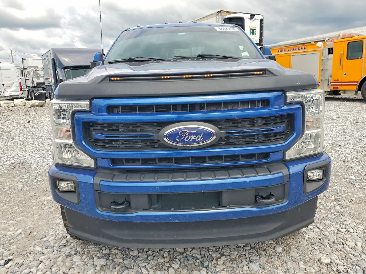 2022 Ford F250 Super Duty - Фото 5