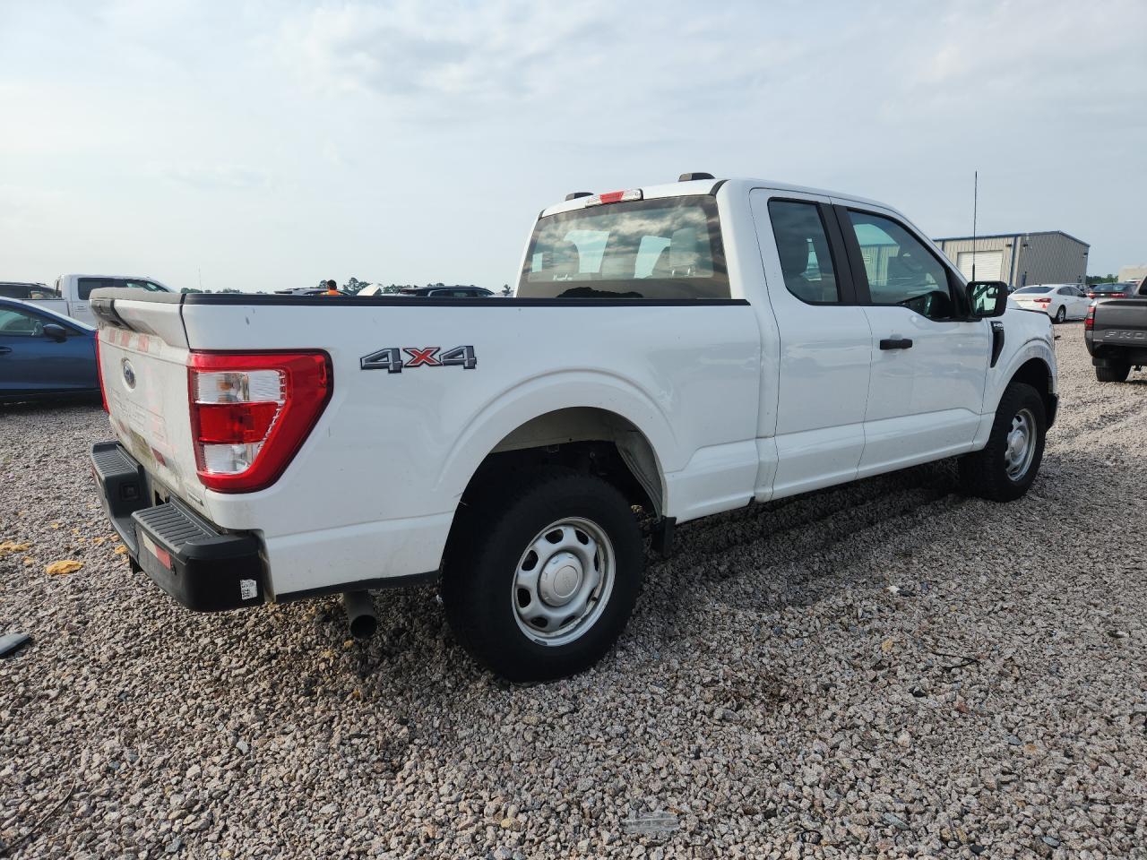 2021 Ford F150 Super Cab - Фото 3
