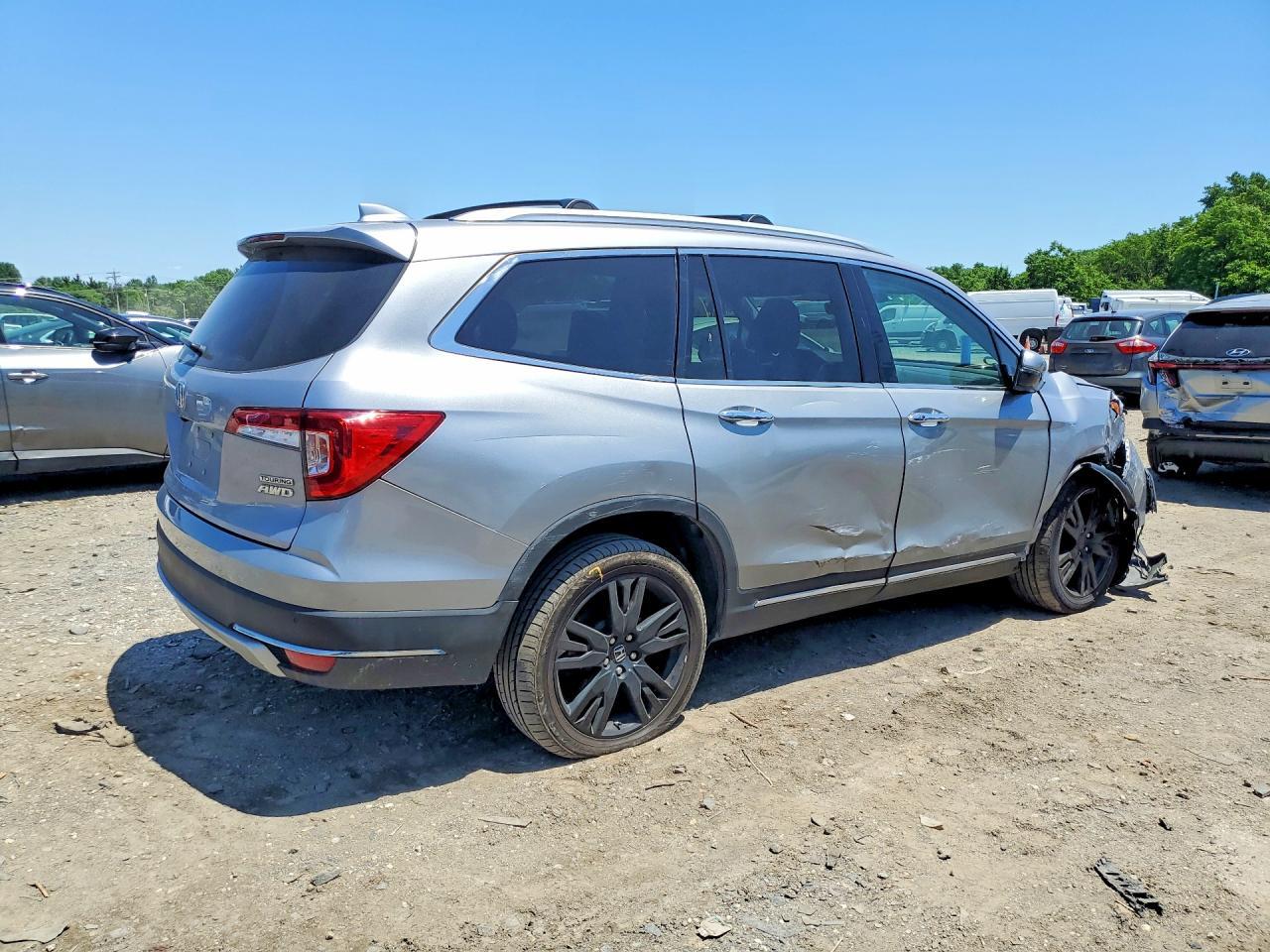 2022 Honda Pilot Touring - Фото 3