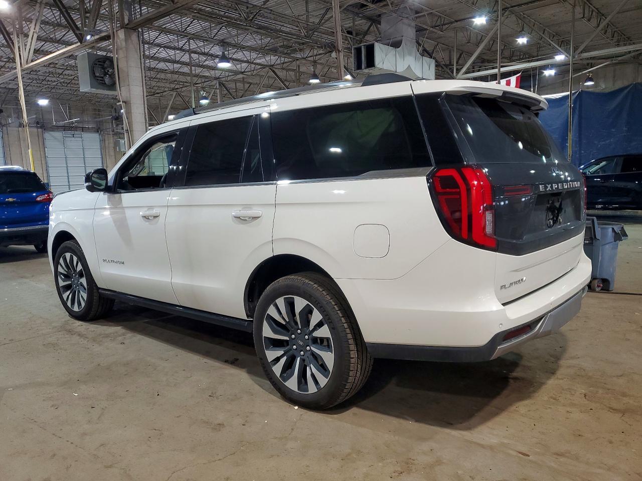 2025 Ford Expedition Platinum - Фото 2