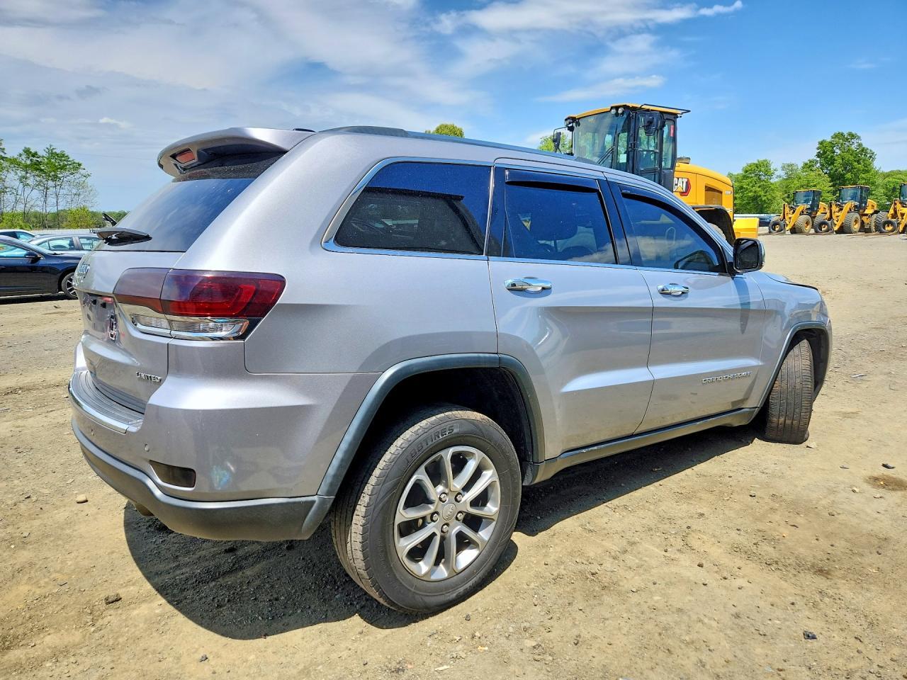 2015 Jeep Grand Cherokee Altit - Image 3