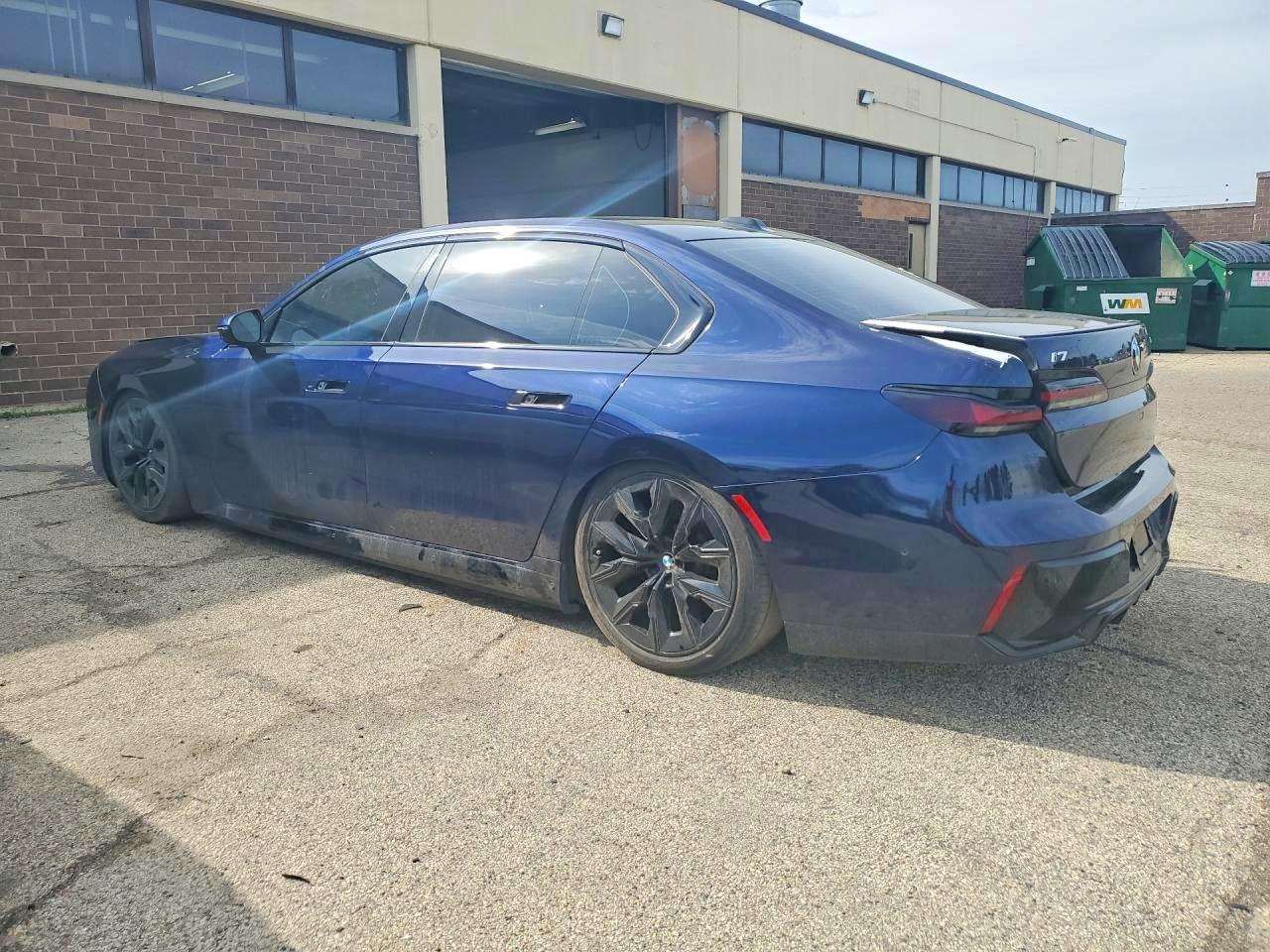 2024 BMW I7 xDrive60 - Фото 2