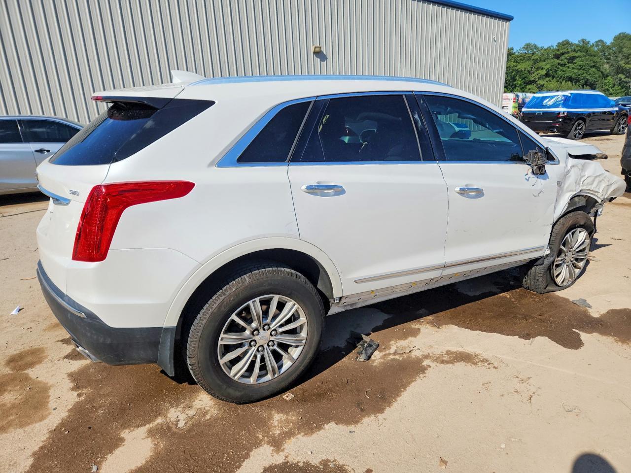2017 Cadillac Xt5 Luxury - Фото 3