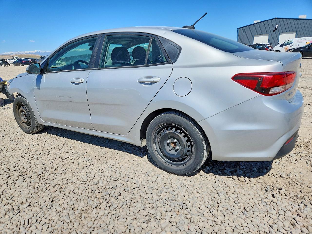 2020 Kia Rio S - Фото 2