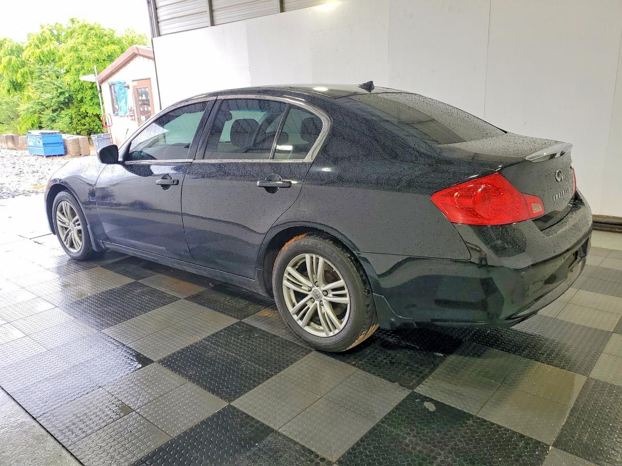 2013 Infiniti G37 Sedan X - Фото 2