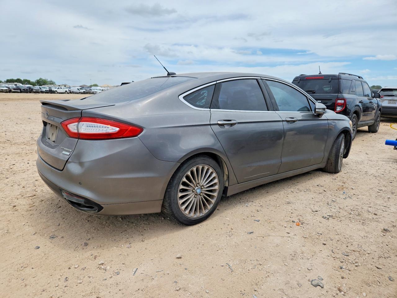 2013 Ford Fusion Titanium - Image 3