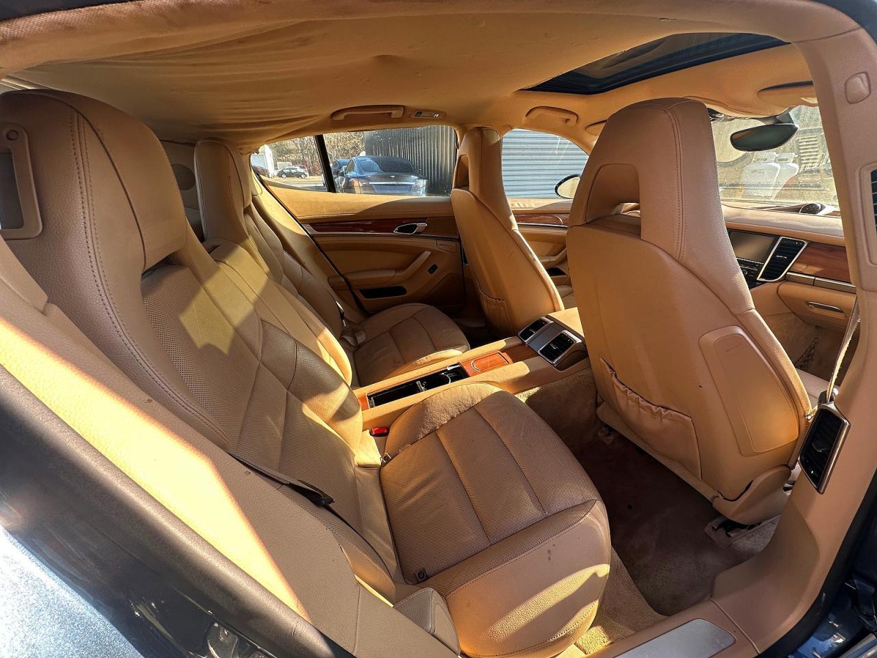 2013 Porsche Panamera 2 - Image 6