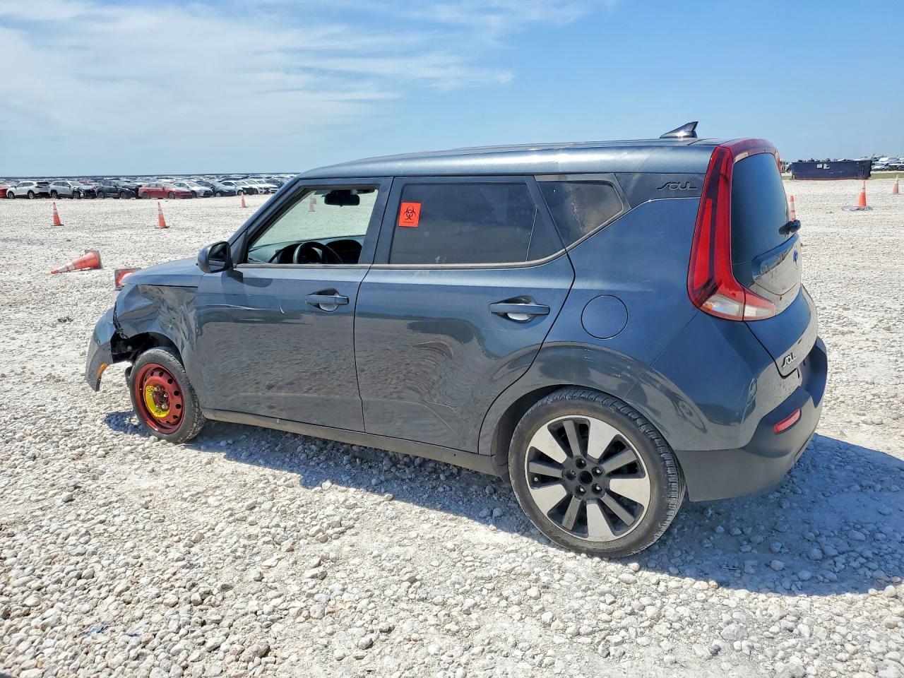 2021 Kia Soul - Image 2