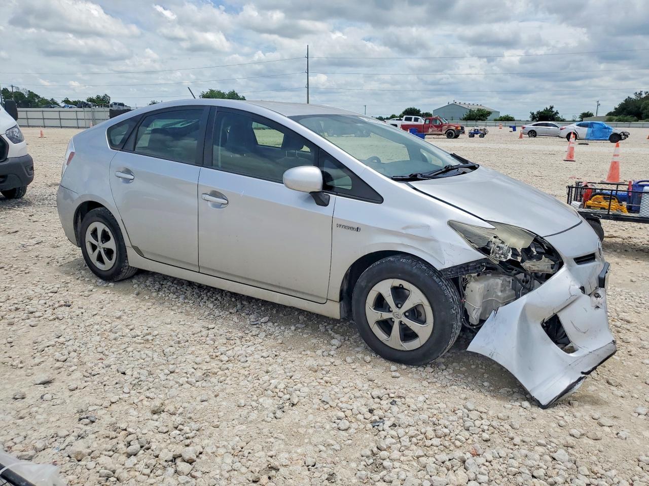 2013 Toyota Prius Two - Image 4