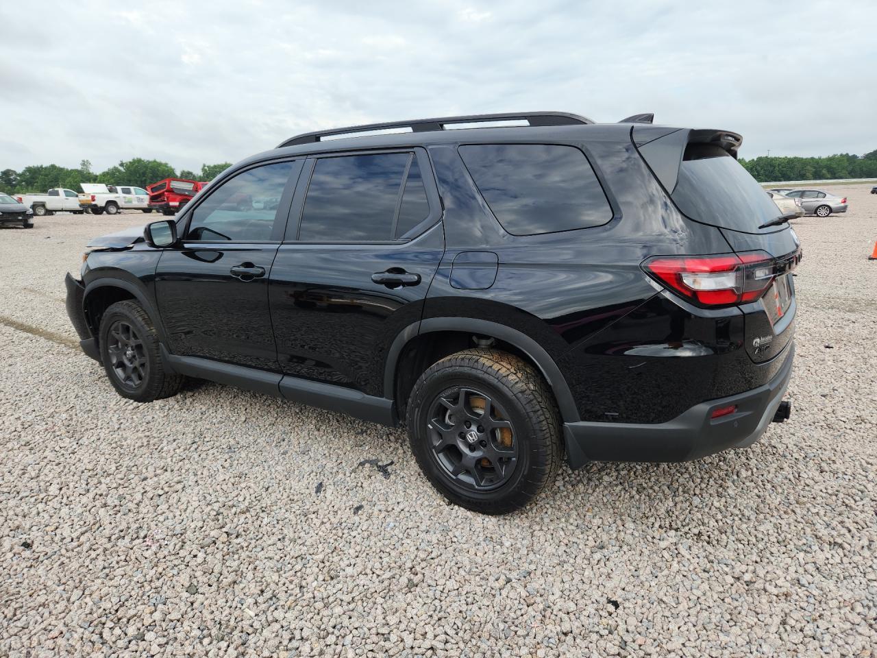 2025 Honda Pilot Trailsport - Фото 2