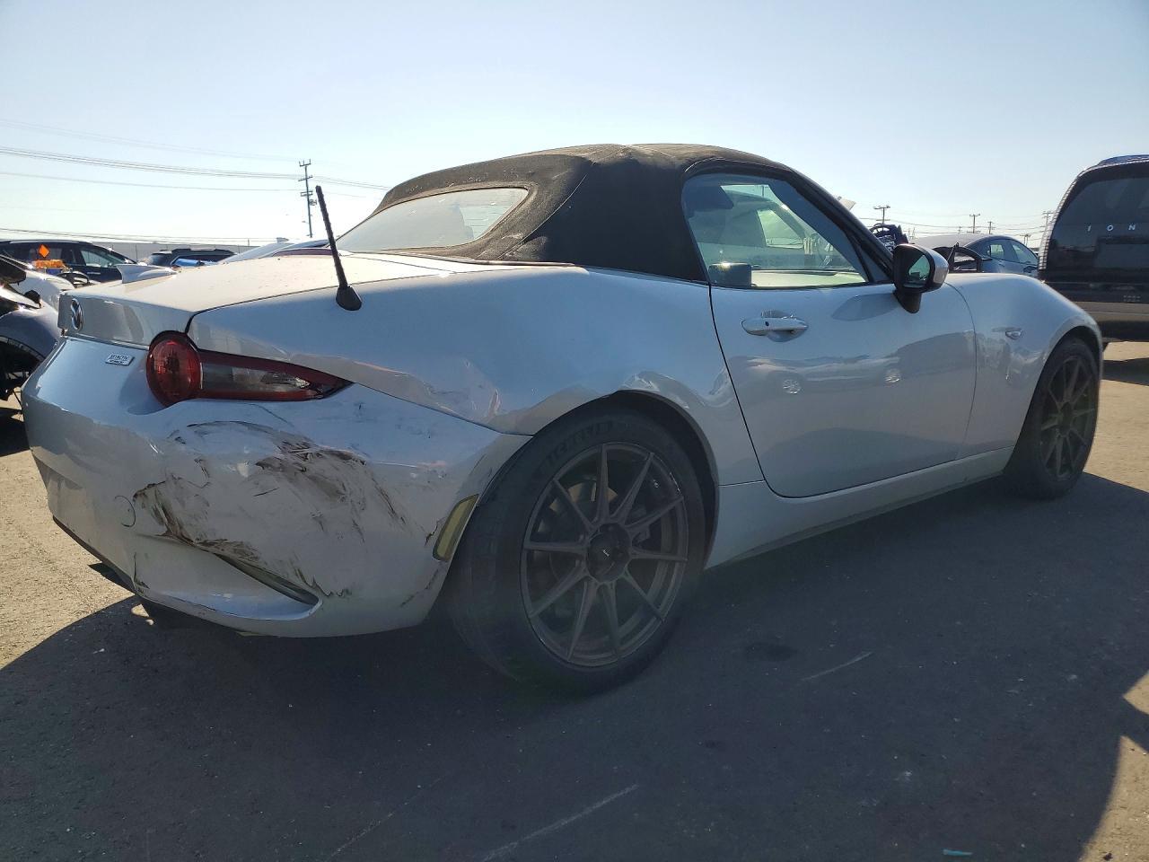 2018 Mazda Mx-5 Miata Grand Touring - Image 3