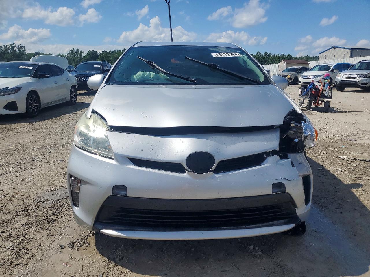 2015 Toyota Prius Two - Image 5