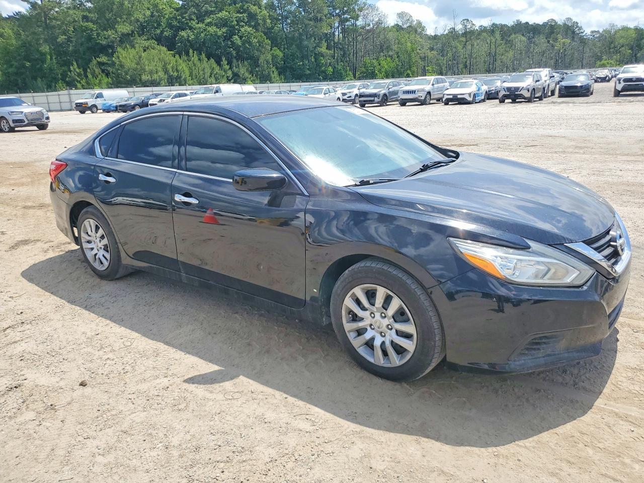 2017 Nissan Altima 2.5 S - Фото 4