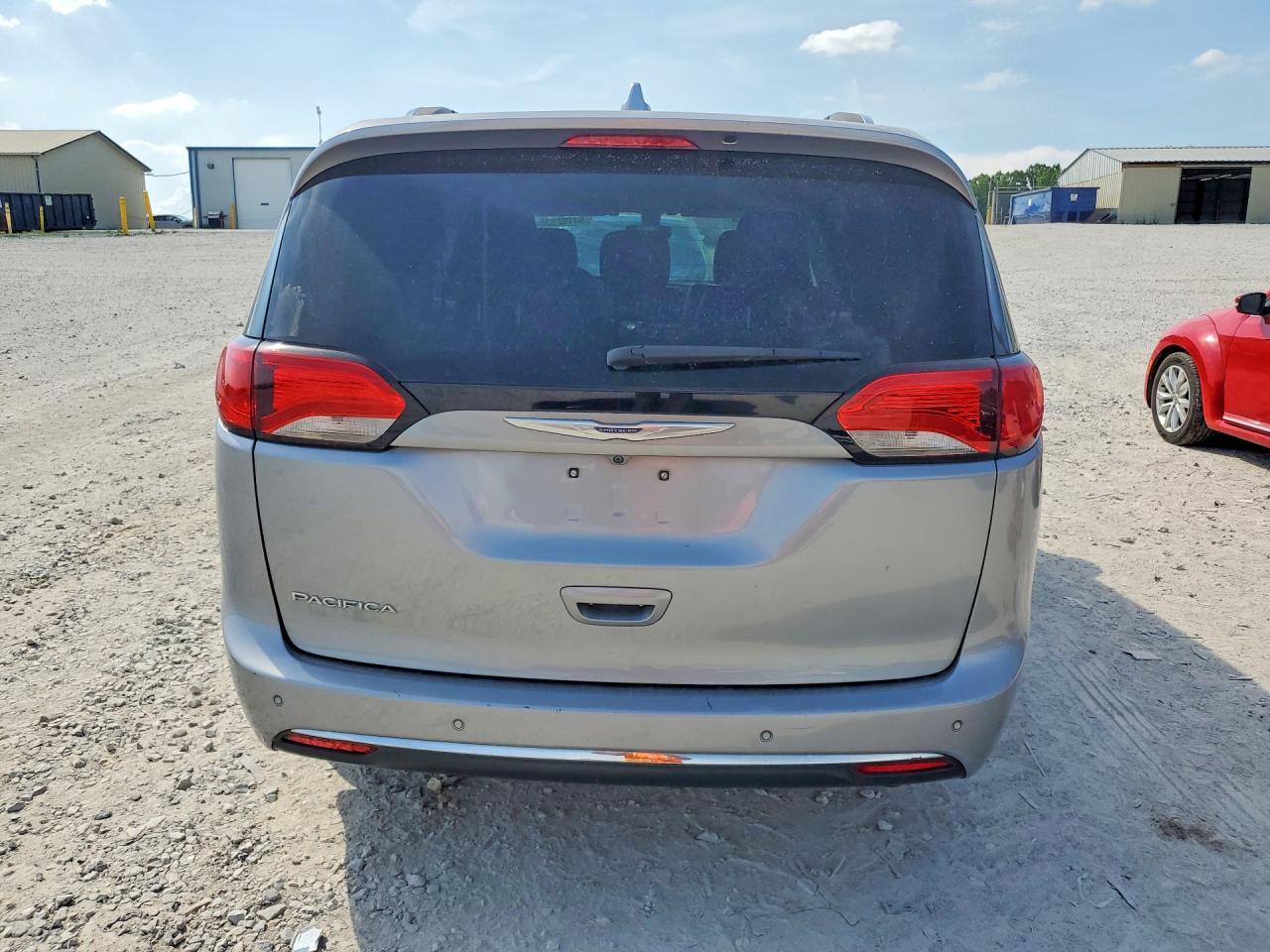 2020 Chrysler Pacifica Touring L - Фото 6
