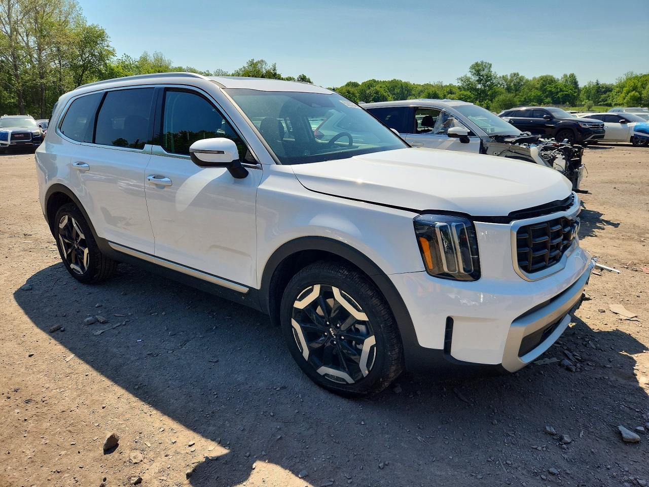2025 Kia Telluride S - Image 4