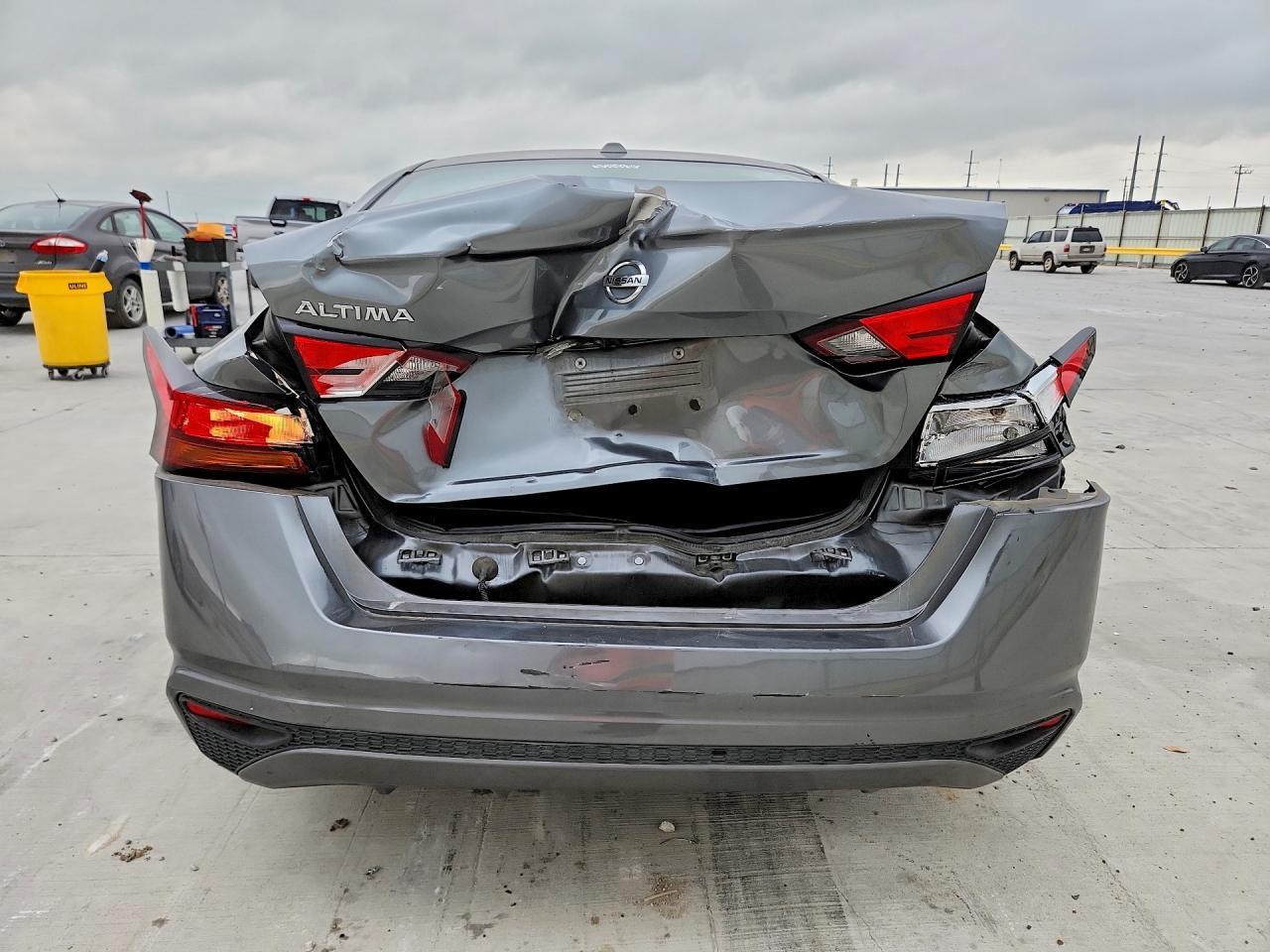 2020 Nissan Altima S - Фото 6