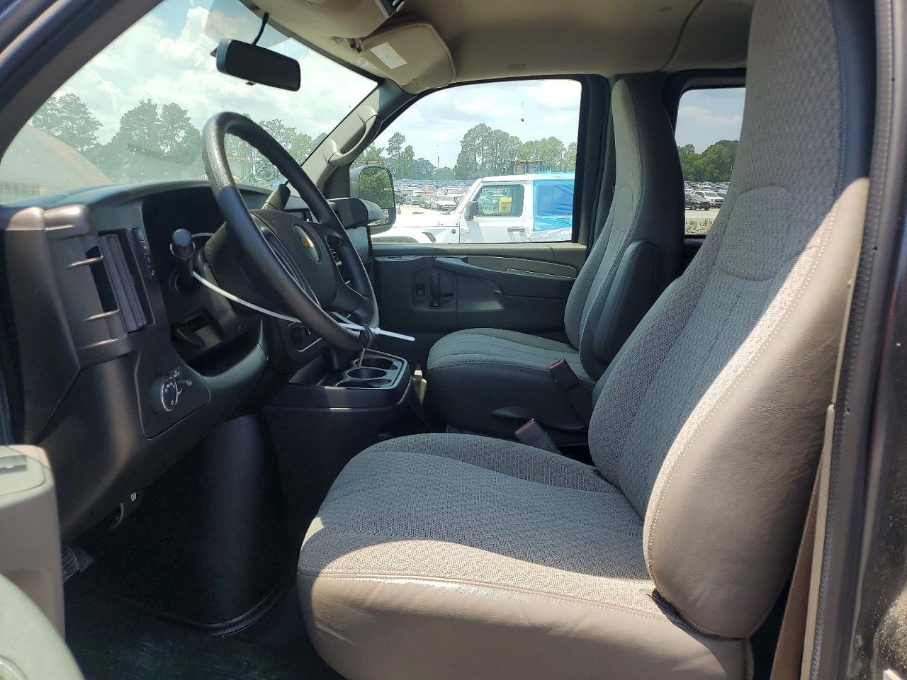 2015 Chevrolet Express G2500 Ls - Фото 7