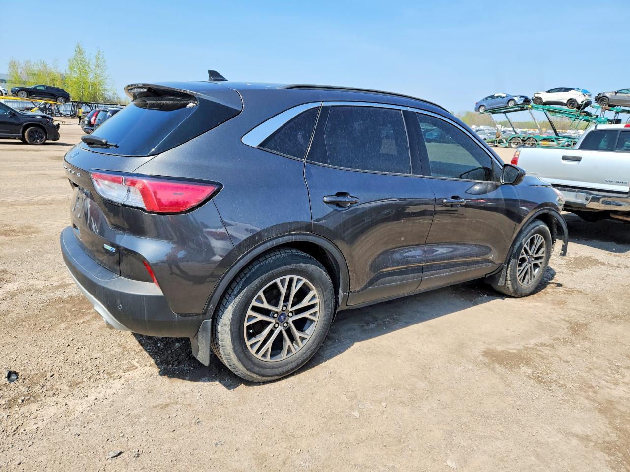 2020 Ford Escape Sel - Фото 3