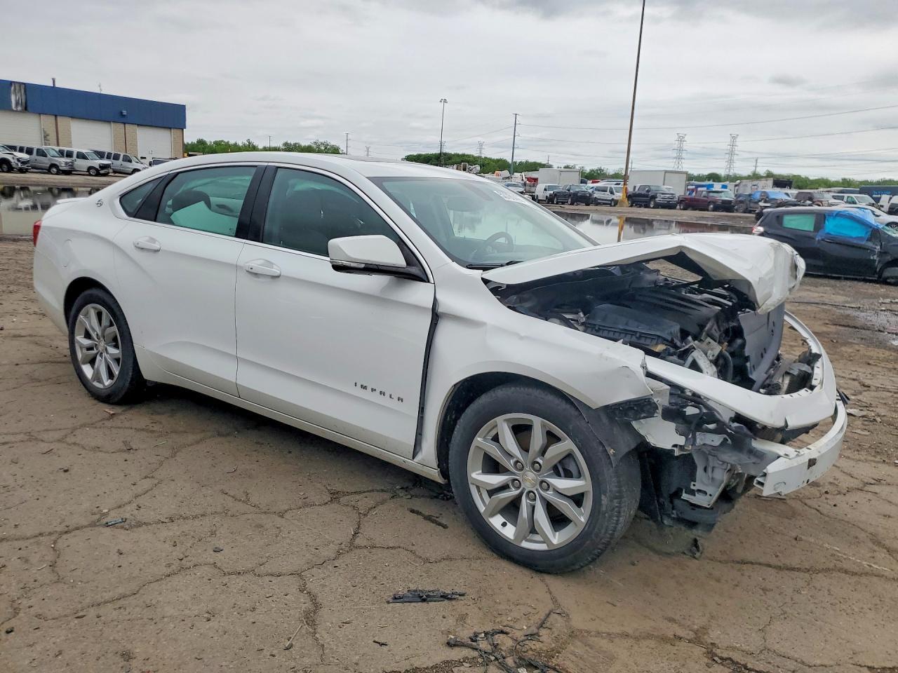 2019 Chevrolet Impala Lt - Image 4