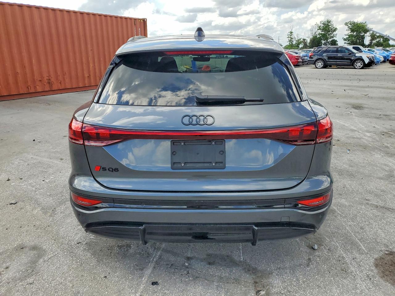 2025 Audi Sq6 E-Tron Prestige - Фото 6