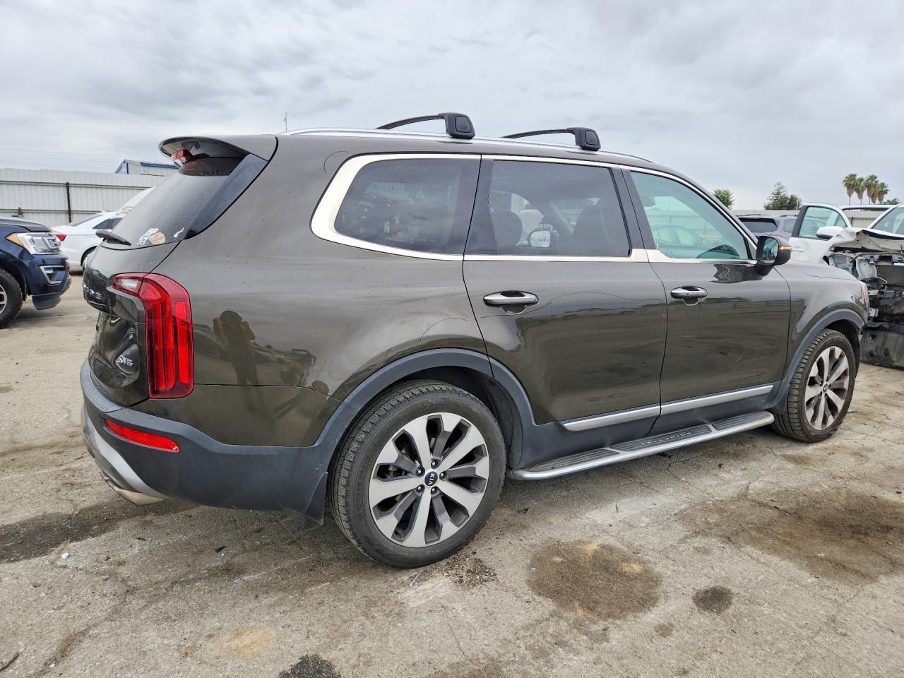 2021 Kia Telluride S - Image 3