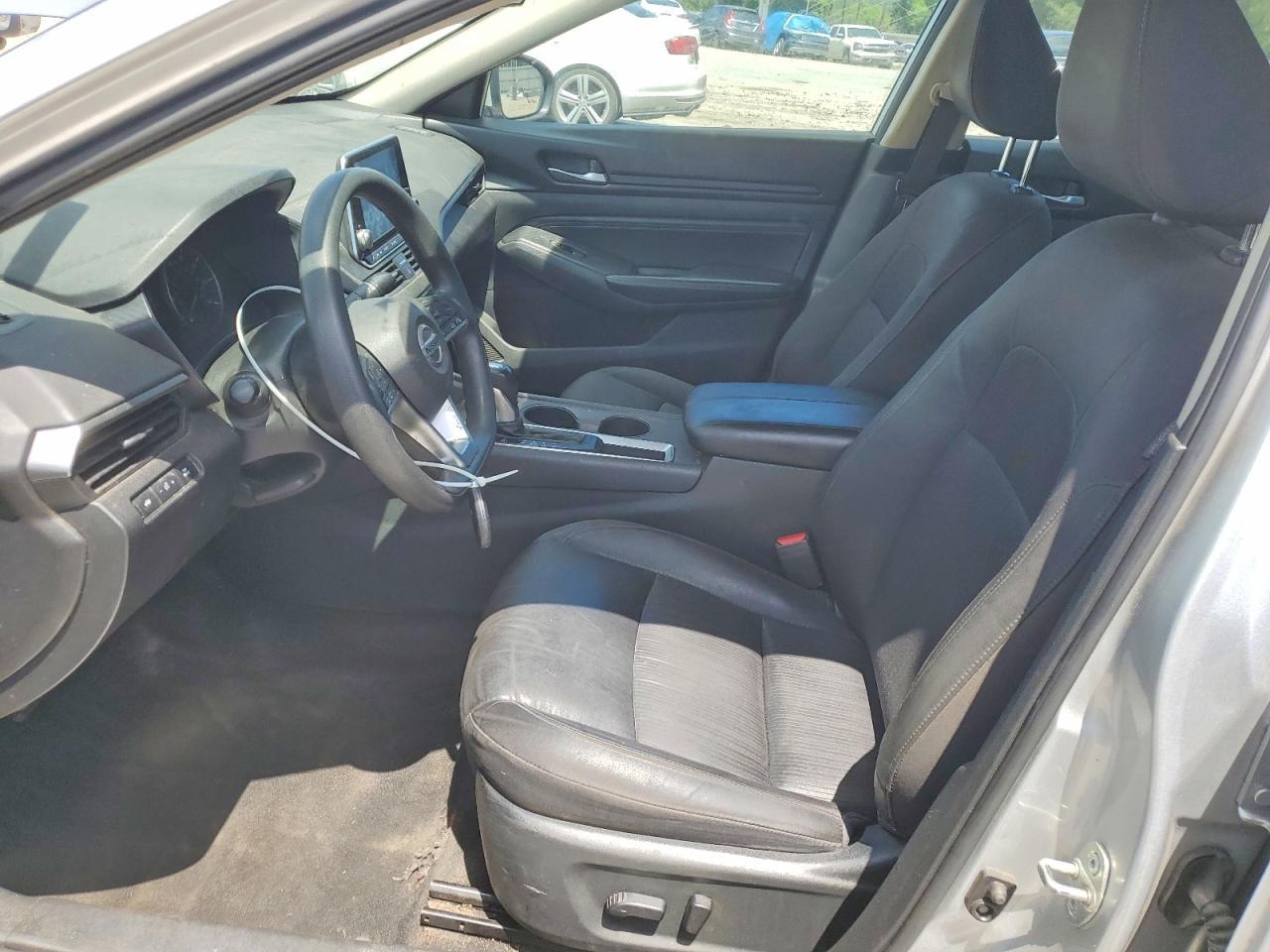 2020 Nissan Altima S - Image 7